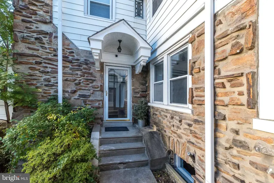 24 Rock Hill Rd, Bala Cynwyd, PA 19004 - #2
