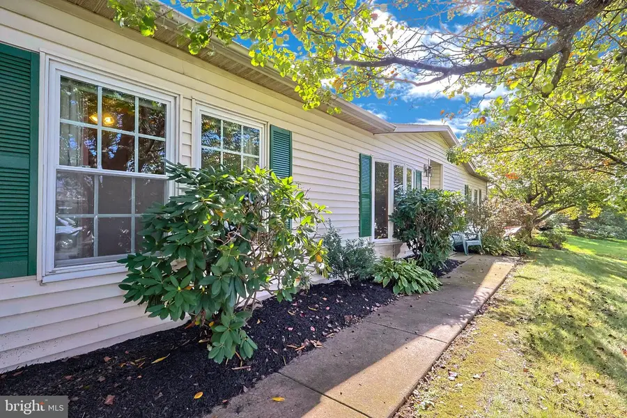 50 Bentwood Cir, Harleysville, PA 19438 - #2