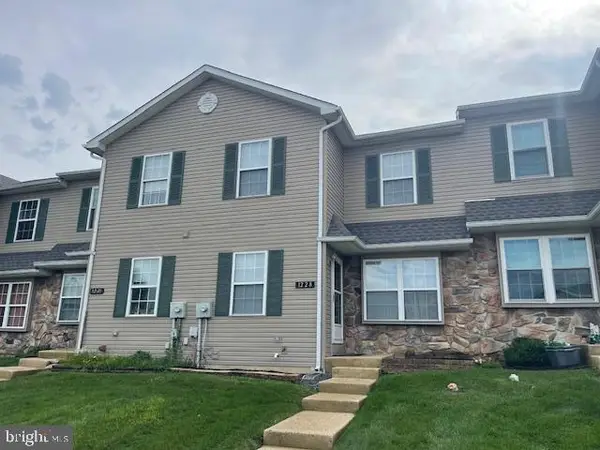 1228 Pin Oak Dr #, PERKIOMENVILLE, PA 18074