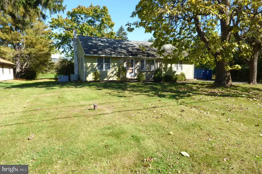 725 Garfield Ave #, Lansdale, PA 19446 - #2