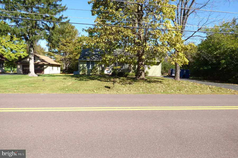 725 Garfield Ave #, Lansdale, PA 19446 - #3