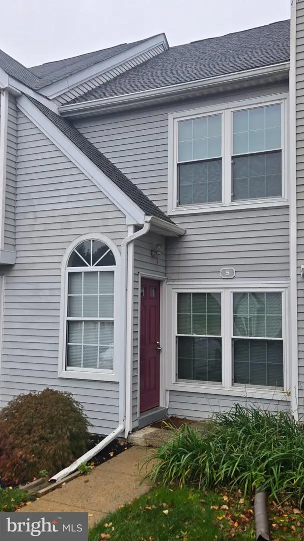 5 Applewood Ct, Horsham, PA 19044 - #1