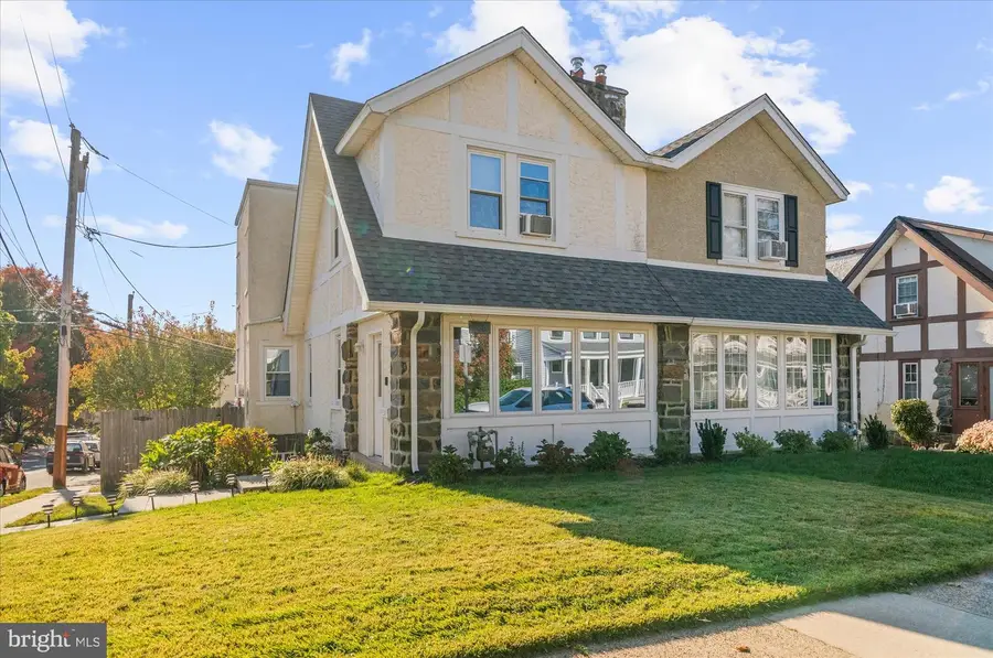 136 Rockland Rd, Merion Station, PA 19066 - #3