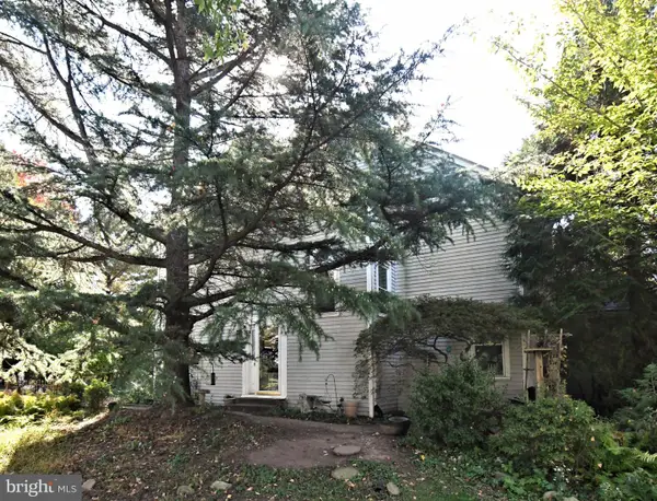 77 Harlow Cir #, AMBLER, PA 19002