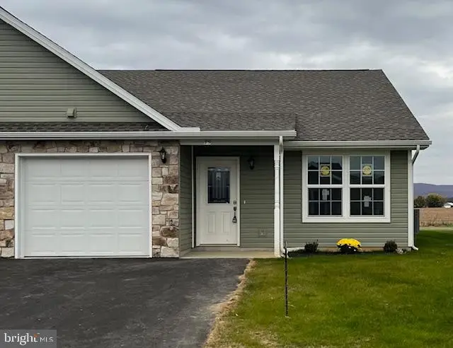 19 Pacific Avenue, Milroy, PA 17063 - Image #1