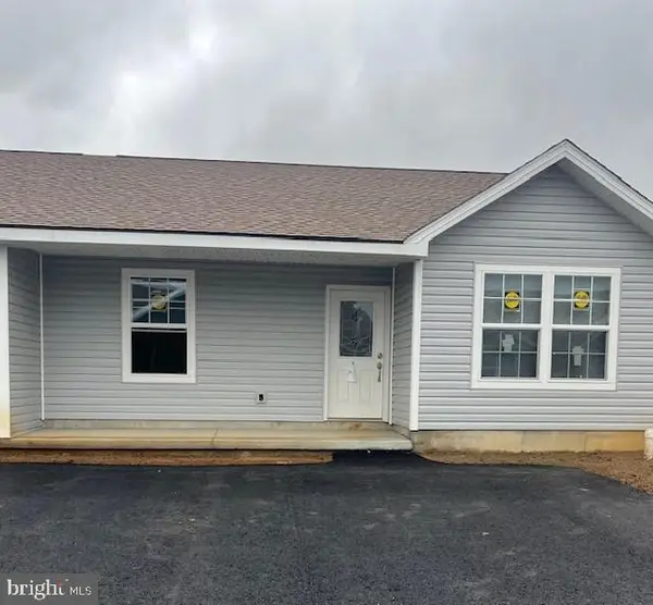 98 Pacific Avenue, MILROY, PA 17063