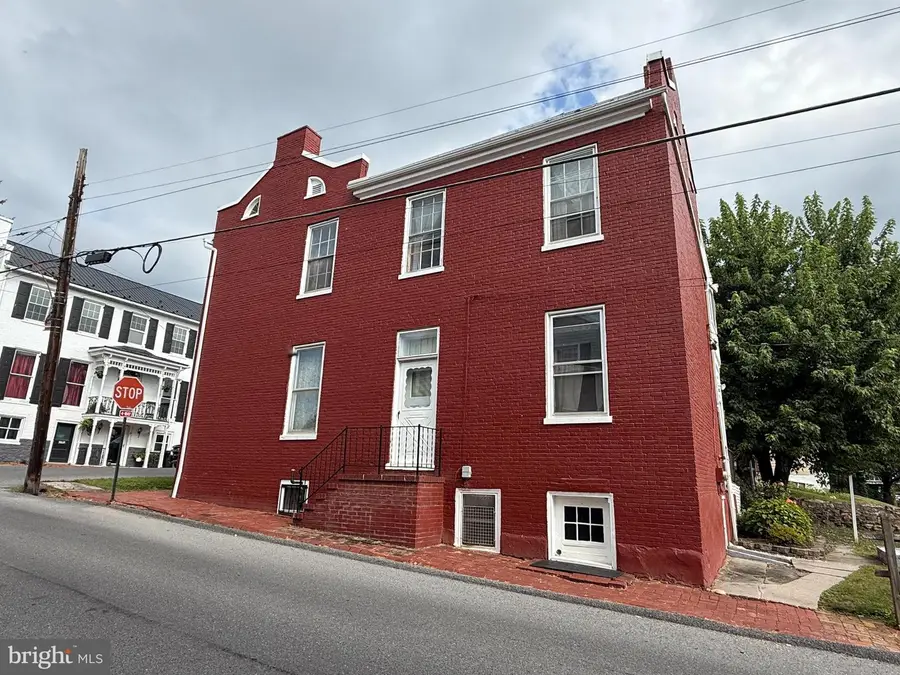 20 N Market St, McVeytown, PA 17051 - Image #3