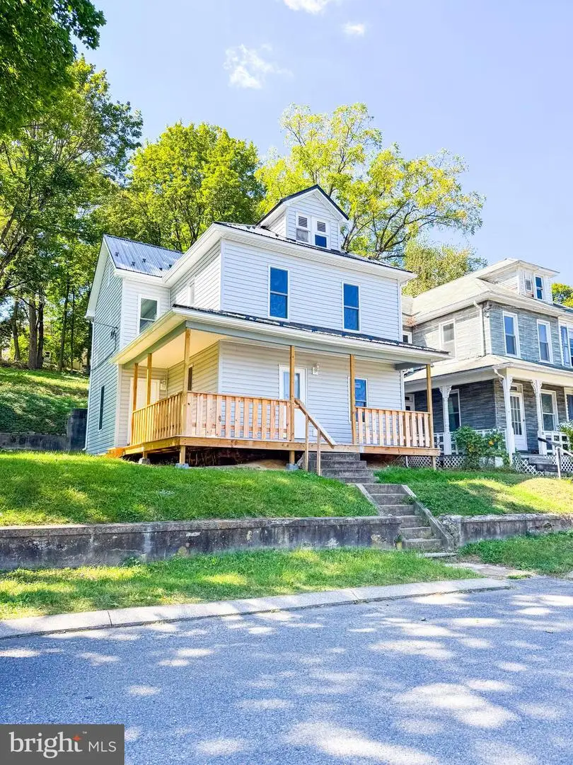 32 S Mann Ave, Yeagertown, PA 17099 - Image #1