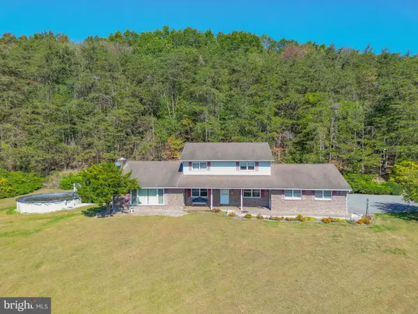 105 Shrefflers Ln, MCCLURE, PA 17841
