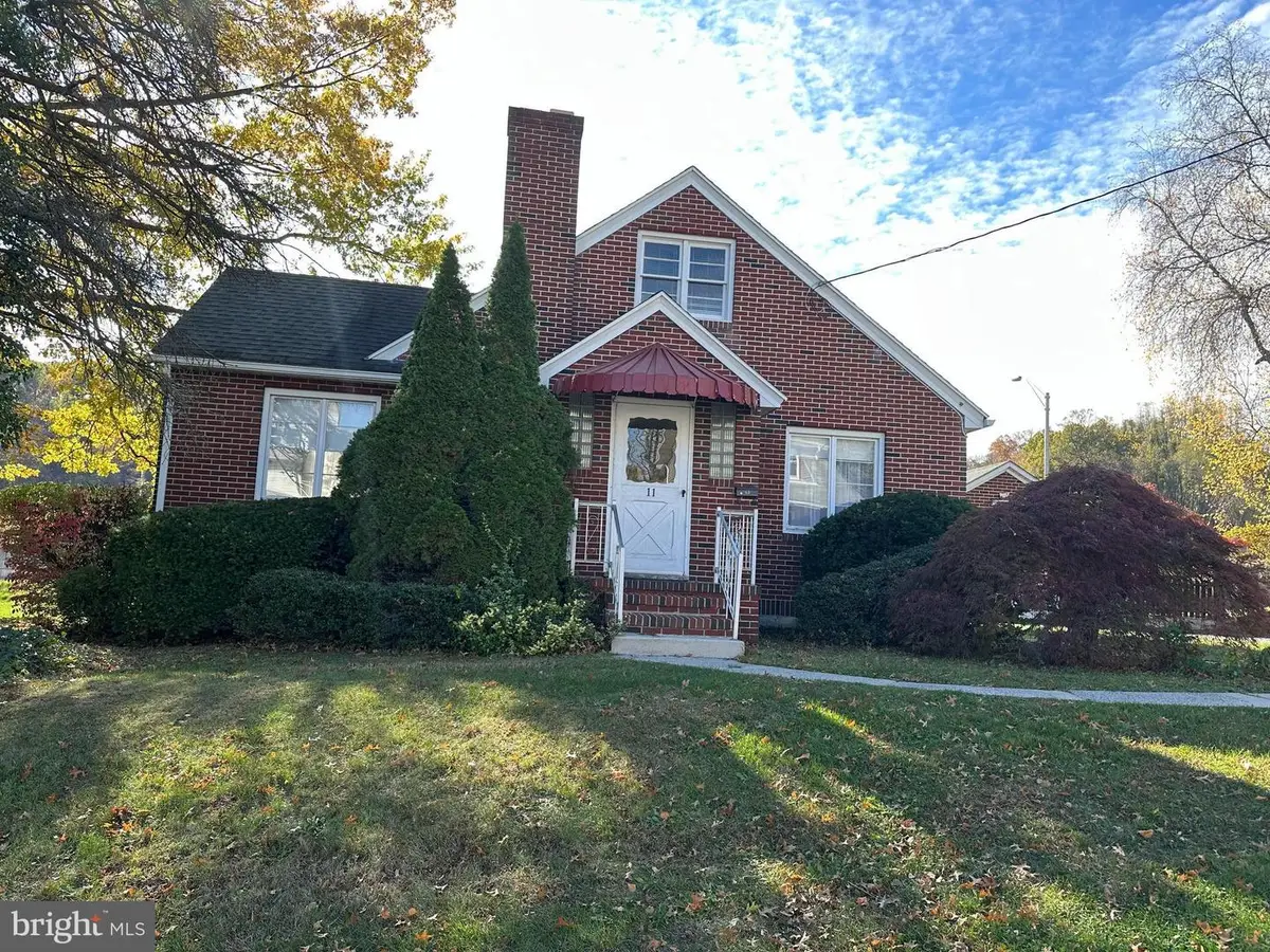 11 First St, Lewistown, PA 17044 - Image #1