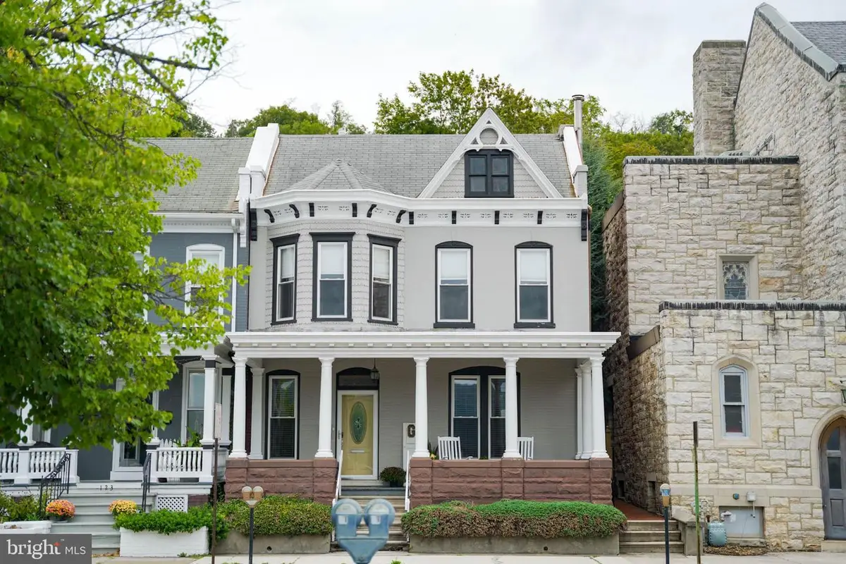 125 E 3rd St, Lewistown, PA 17044 - Image #1