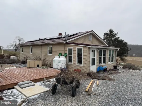 6888 Us Highway 522, MCCLURE, PA 17841