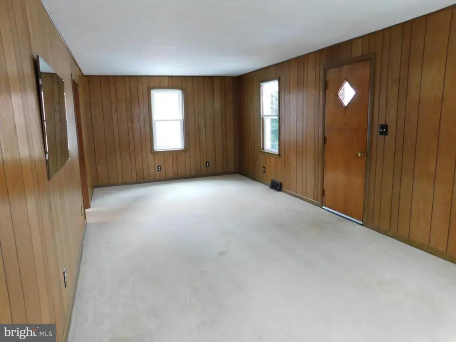 122 Loop Rd, Lewistown, PA 17044 - Image #3