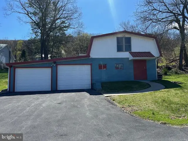 540 Wood St, Burnham, PA 17009 - #2