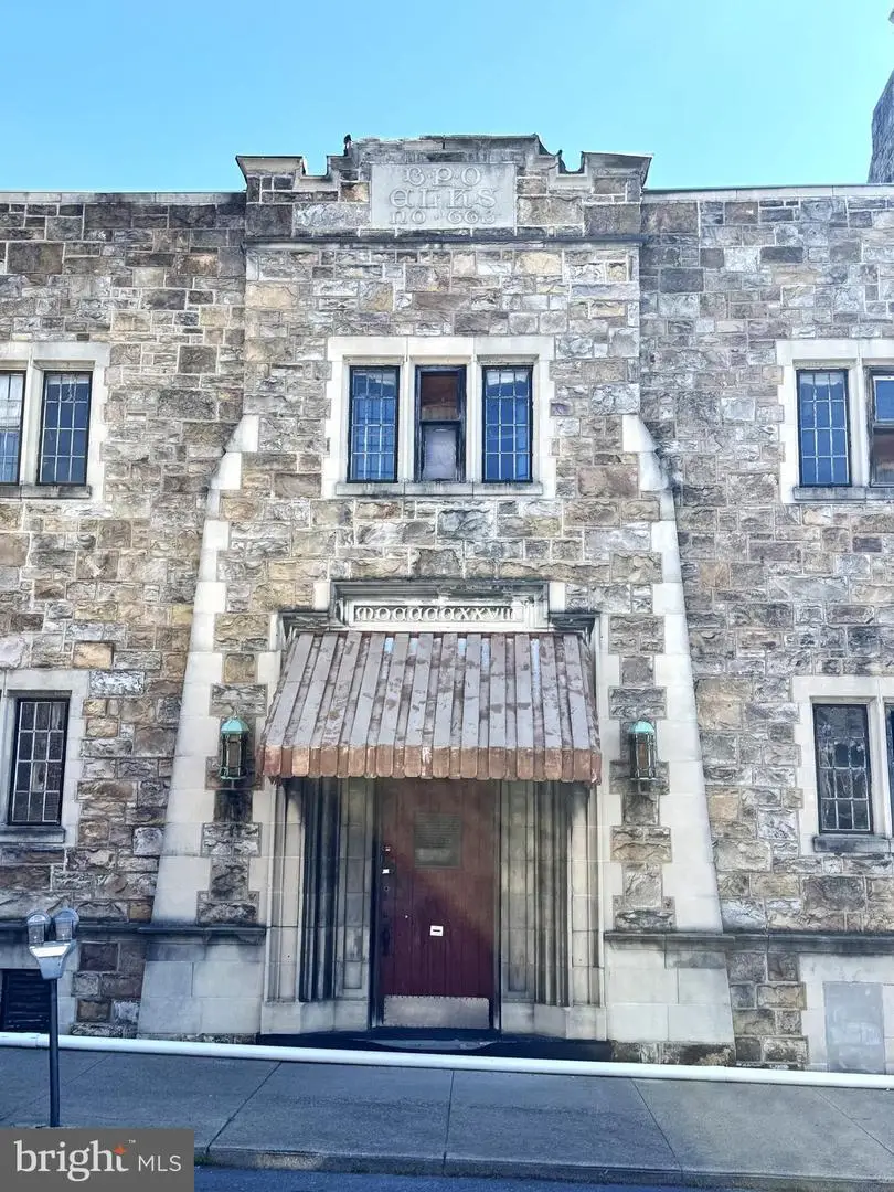 48 W Market St, Lewistown, PA 17044 - #2