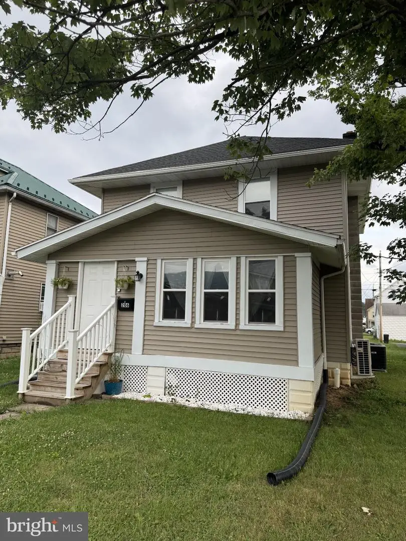 206 5th Ave, Burnham, PA 17009 - #3