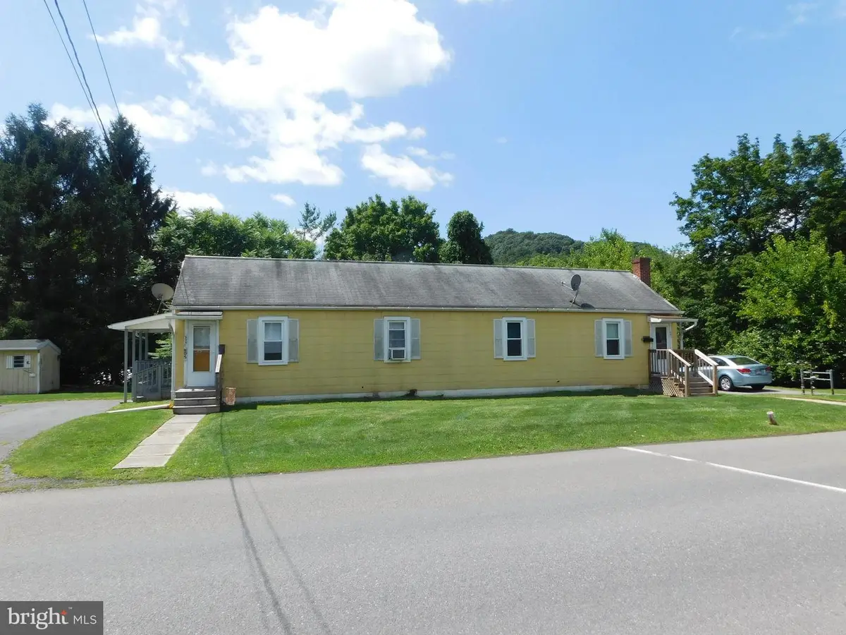 205 & 207 Spring Street, Lewistown, PA 17044 - #1