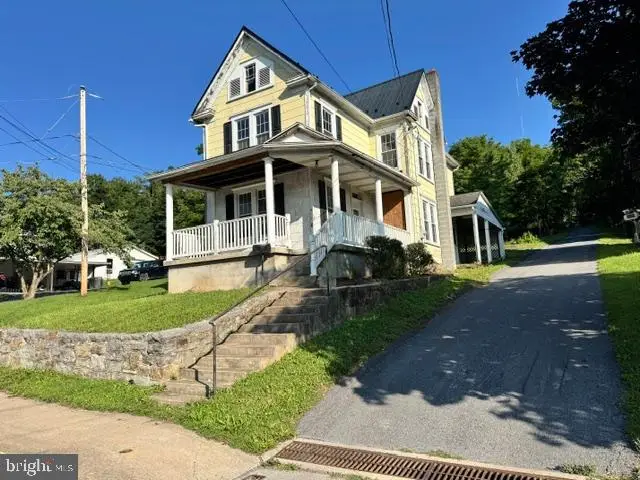216 N Walnut St, Lewistown, PA 17044 - #1