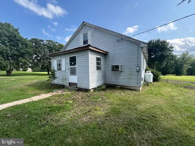 30 New Lancaster Valley Rd, Milroy, PA 17063 - #1