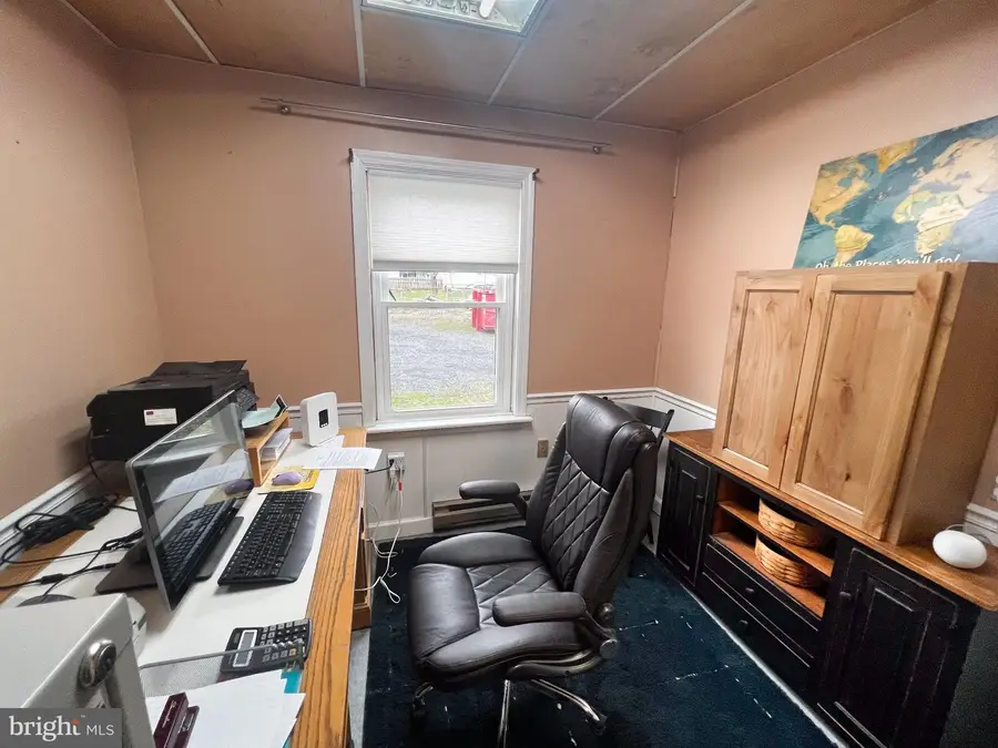 35 Rodney St, Milroy, PA 17063 - #2