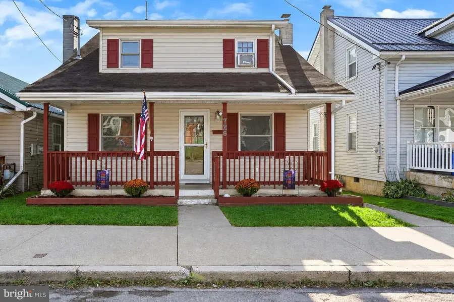726 W 5th St, Lewistown, PA 17044 - #3