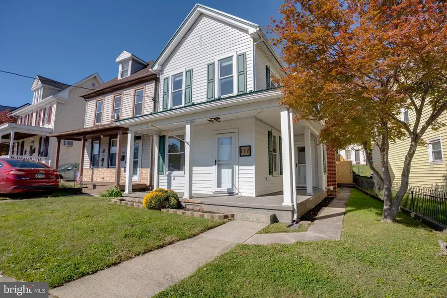 117 S Walnut St, Lewistown, PA 17044 - #3