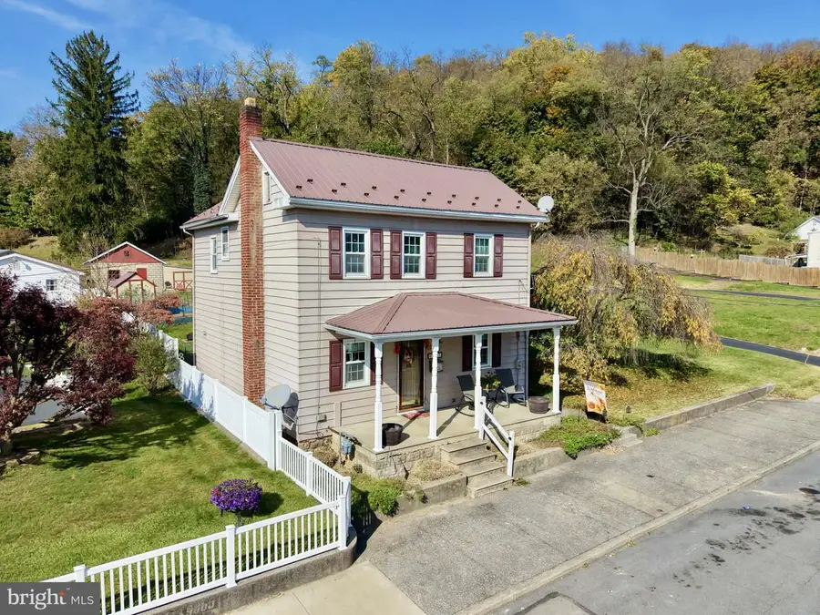 141 W 5th St, Lewistown, PA 17044 - #2