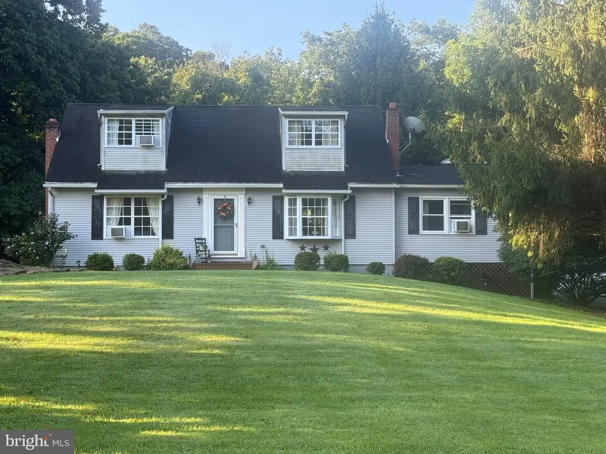 679 Sharp Ridge Rd, Danville, PA 17821 - #1