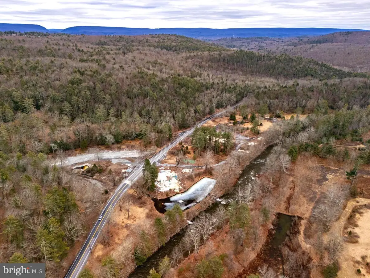 2480 Paradise Trail, East Stroudsburg, PA 18301 - Image #1