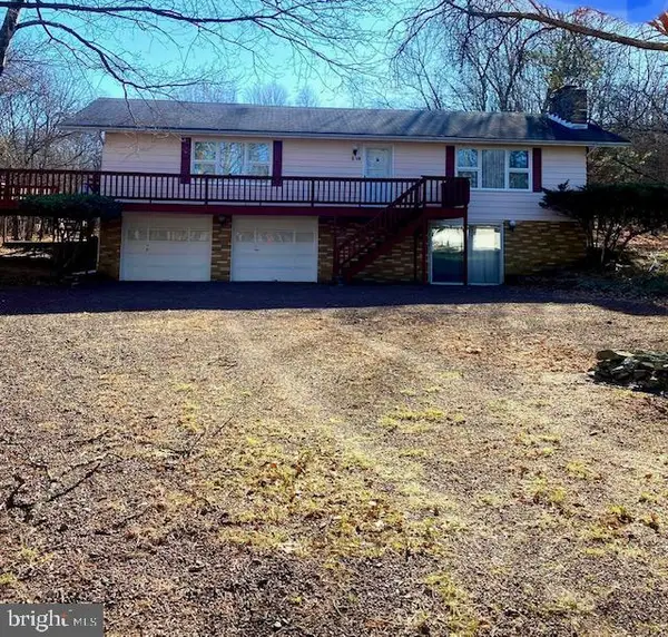 68 Lakeview Dr, ALBRIGHTSVILLE, PA 18210