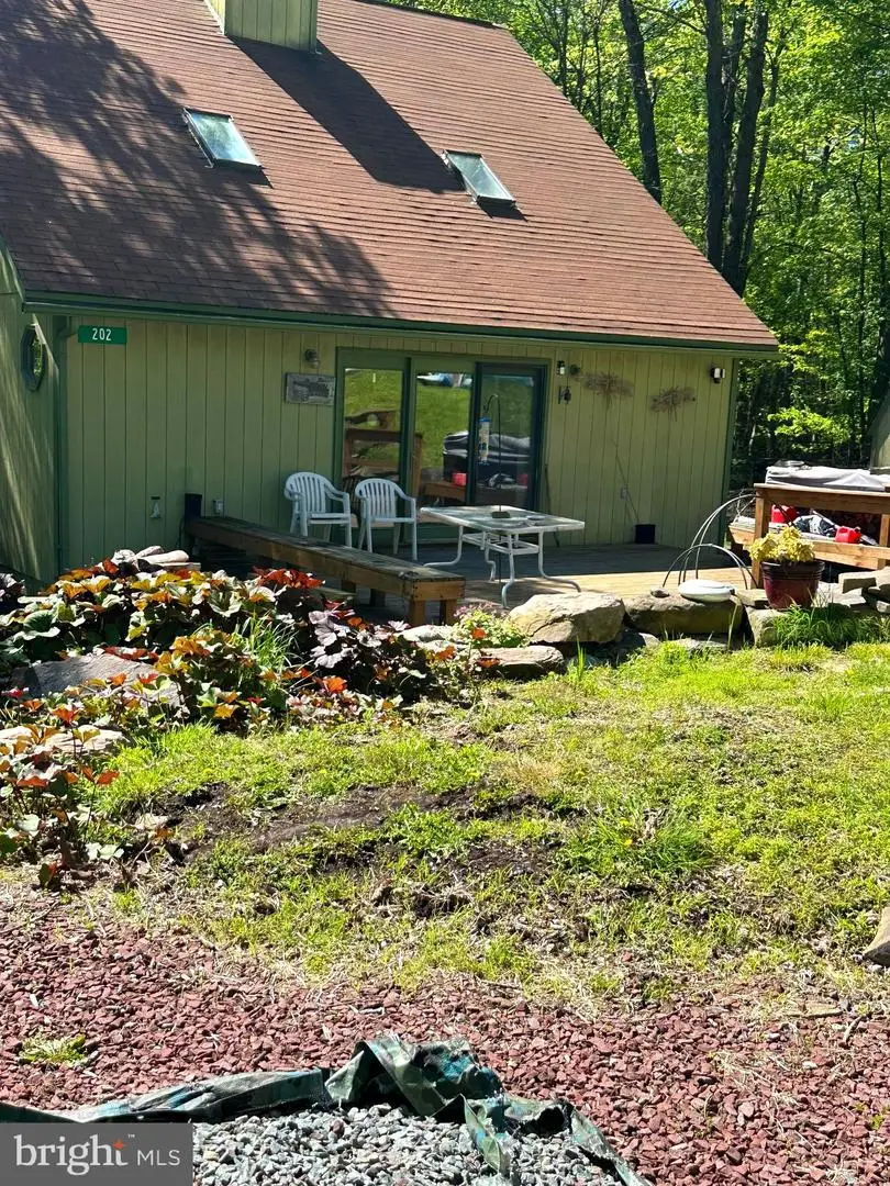 202 Tepee Dr, Pocono Lake, PA 18347 - Image #2