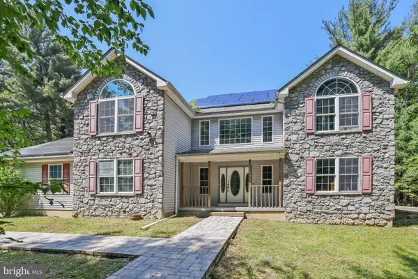 2299 Long Acre Dr, EFFORT, PA 18330