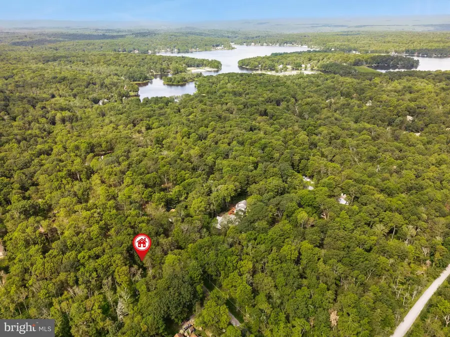 804 Evergreen Dr, Pocono Lake, PA 18347 - Image #2