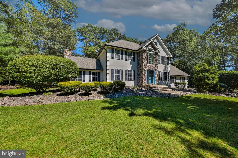 114 Hollow Dr, Stroudsburg, PA 18360 - Image #3