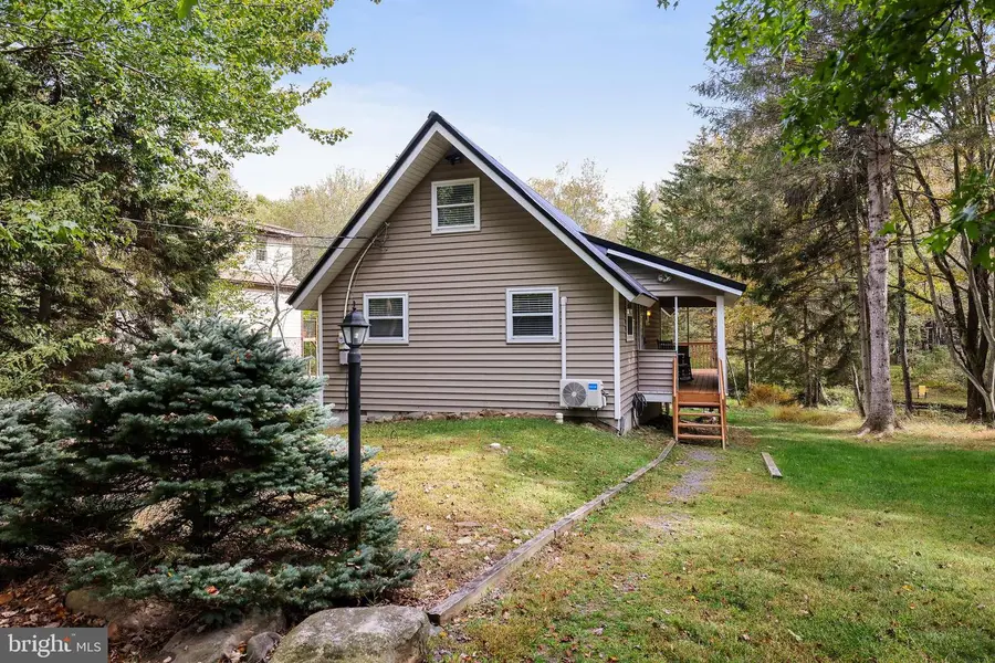 278 Trout Creek Dr, Pocono Lake, PA 18347 - Image #2