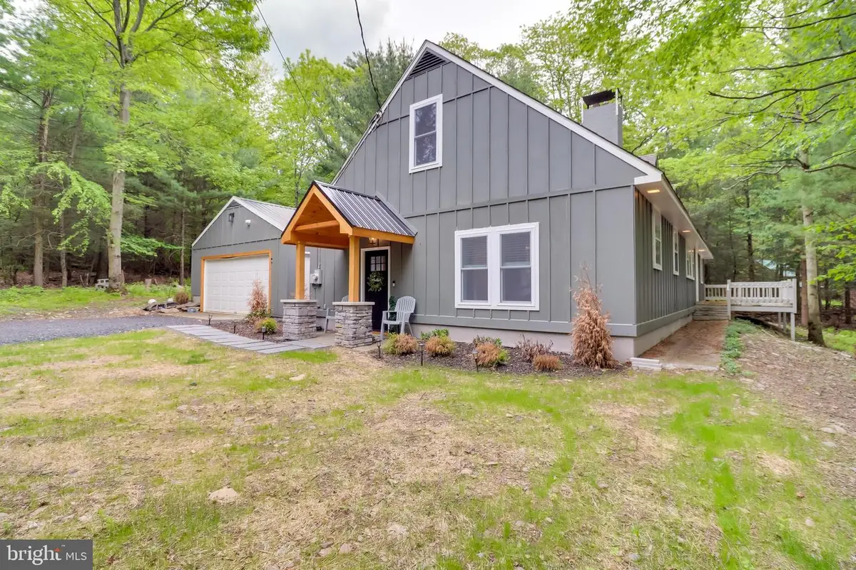 1563 Sullivan Trl, Tannersville, PA 18372 - Image #1