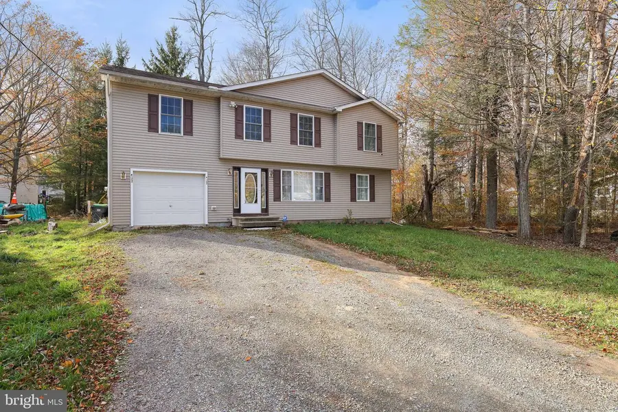 4122 Indian Ave, Pocono Summit, PA 18346 - Image #2