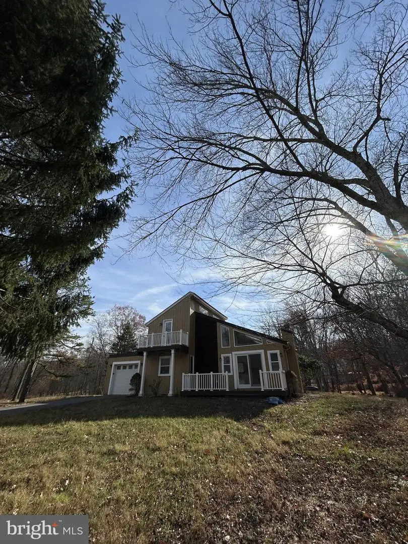 2233 Vista Cir, East Stroudsburg, PA 18302 - Image #1