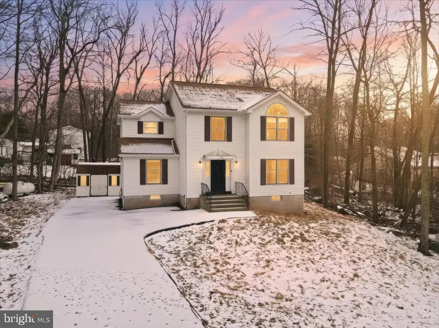 5528 Elmwood Dr, Tannersville, PA 18372 - Image #2