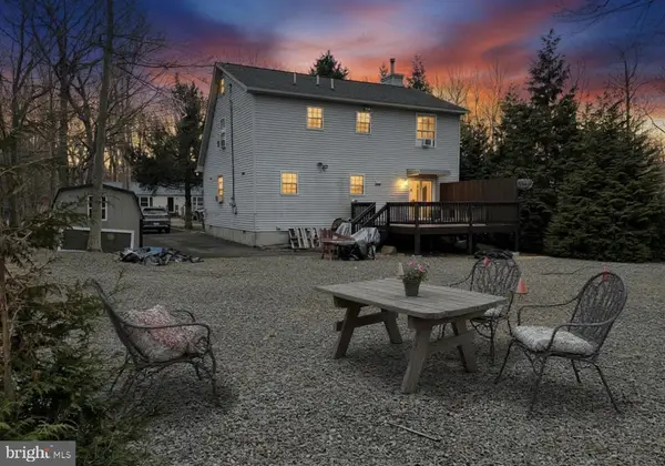 3529 Peak Dr, TOBYHANNA, PA 18466