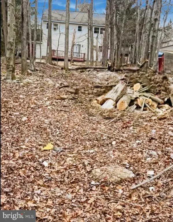 361 Crestview Dr, Tobyhanna, PA 18466 - Image #1