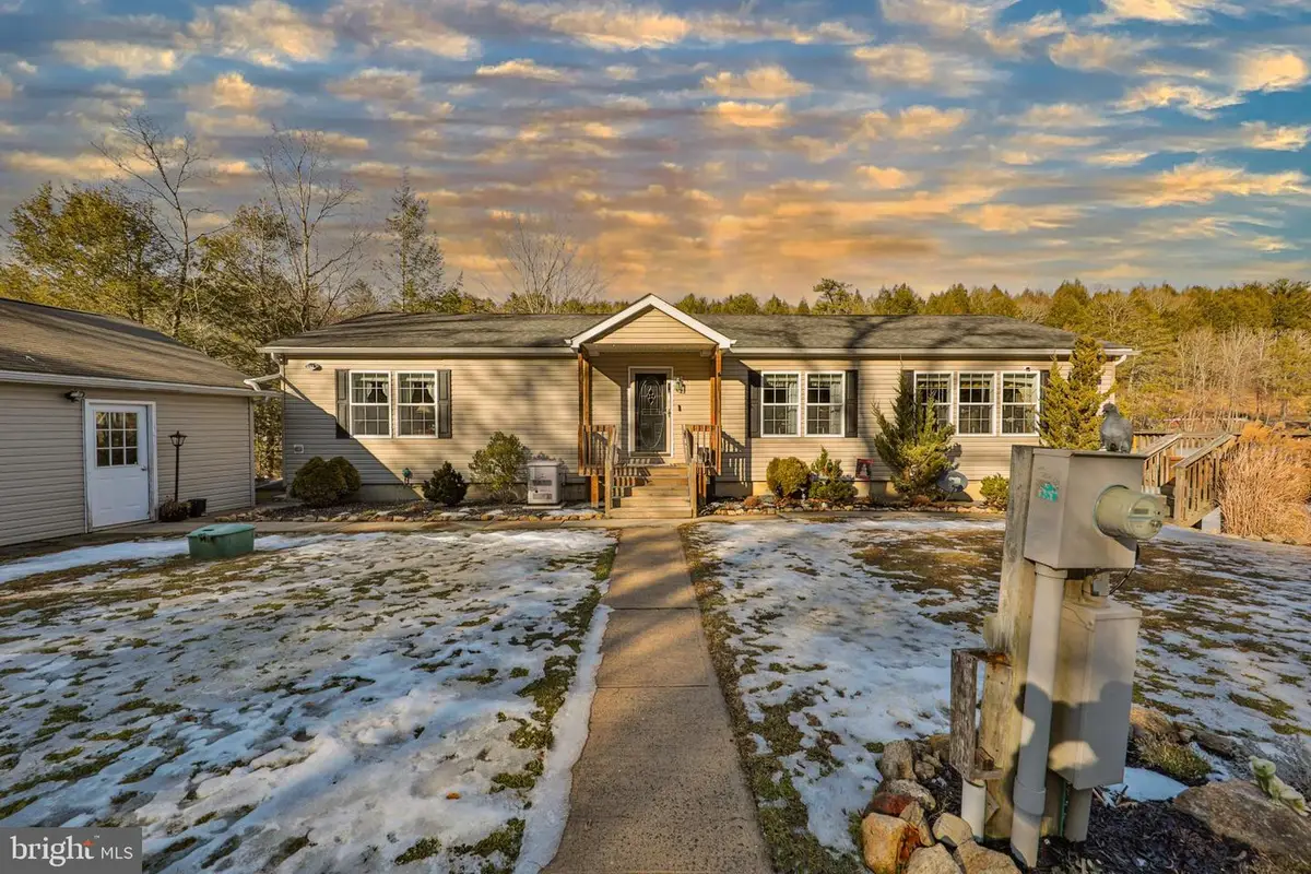 1242 Blue Mountain Cir, Saylorsburg, PA 18353 - Image #1