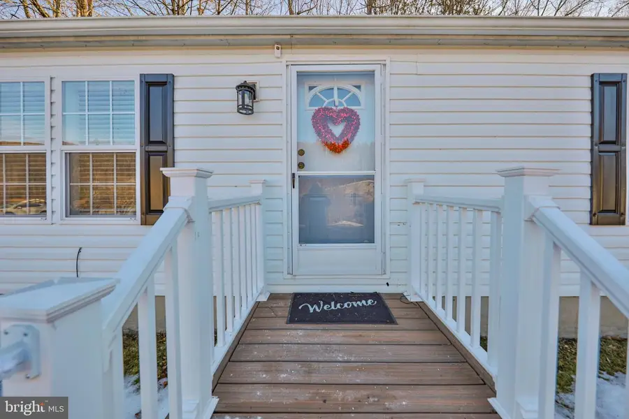 1215 Blue Mountain Cir, Ross, PA 18353 - Image #3