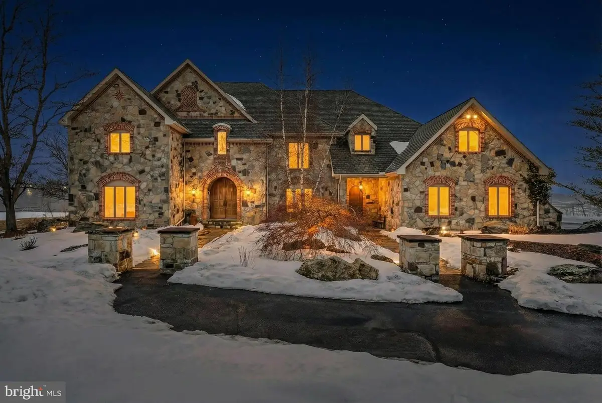 216 Merwinsburg Rd, Effort, PA 18330 - #1