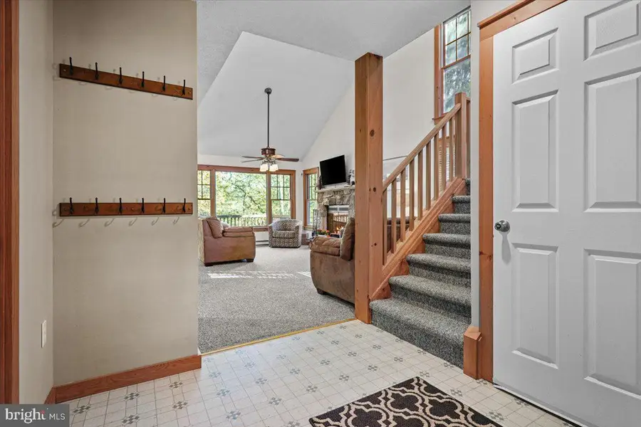 182 Upper Deer Valley Rd, Tannersville, PA 18372 - #3