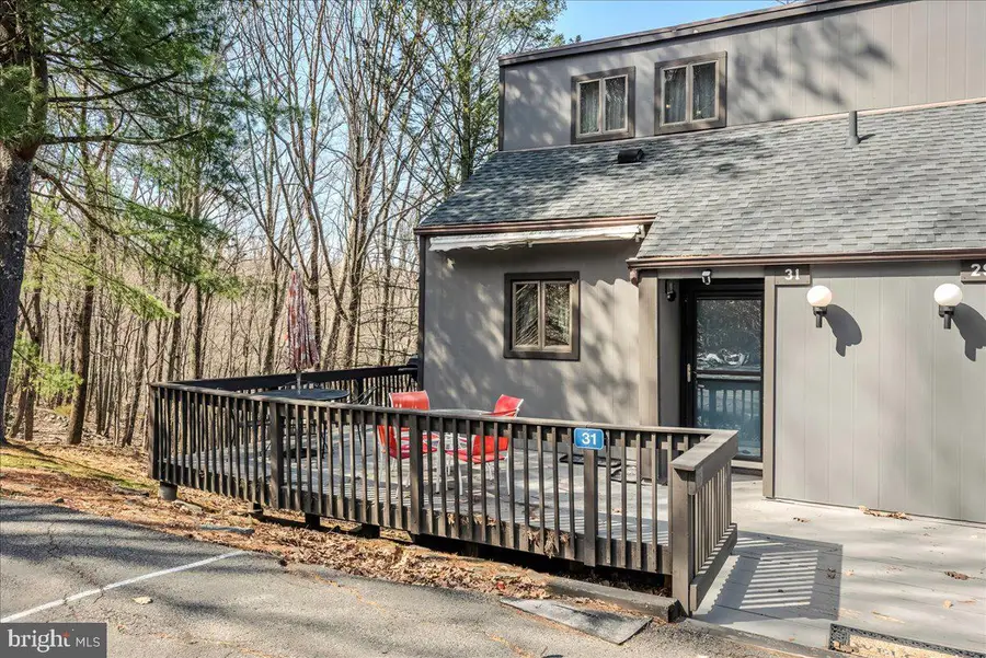 31 Middle Village Way, Tannersville, PA 18372 - #3