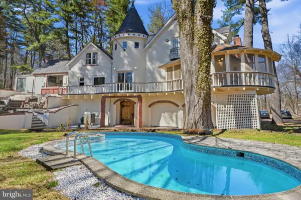 720 Stokes Mill Rd, EAST STROUDSBURG, PA 18301