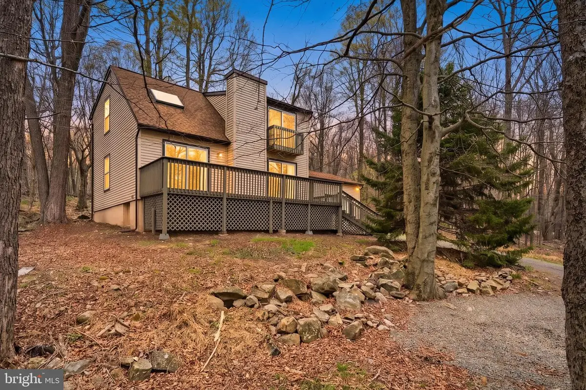 2231 Overlook Dr, Tobyhanna, PA 18466 - #1