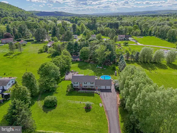 341 Lower Green Hill Rd, KUNKLETOWN, PA 18058