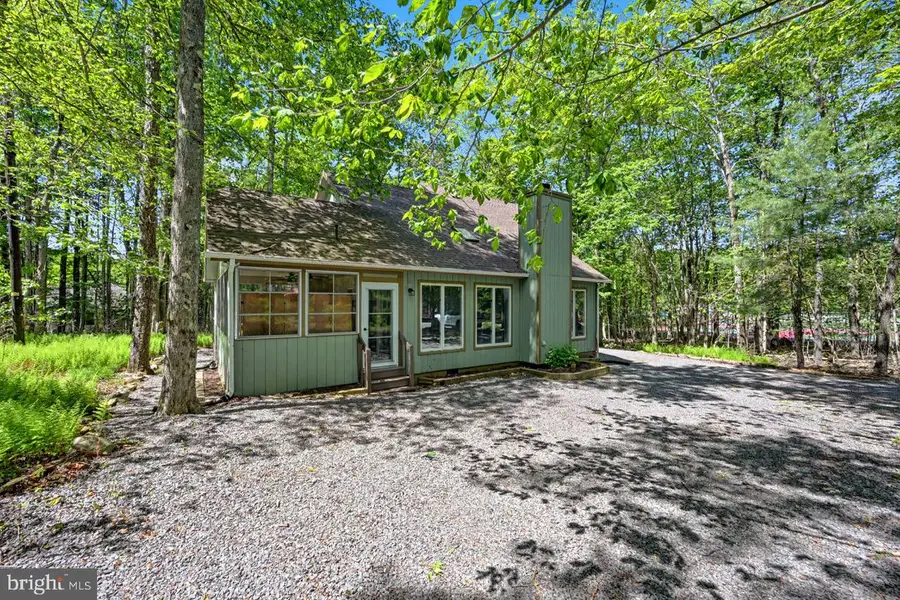 154 Moshannon Dr, Pocono Lake, PA 18347 - #2